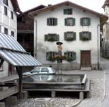 Bild 0906 Valenscha Brunnen.jpg